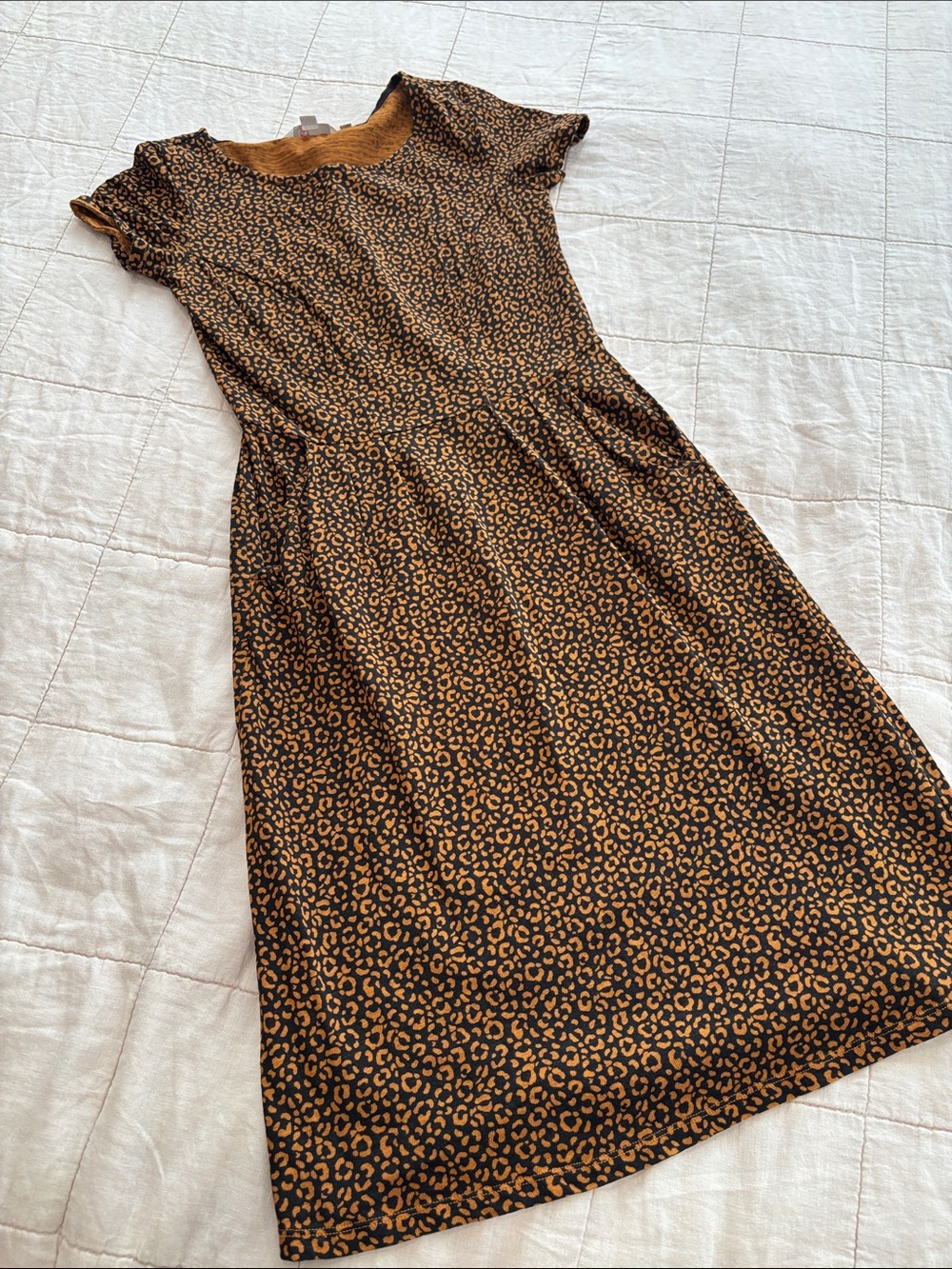 Boden Women's Brown Leopard Print Short Sleeve Dress